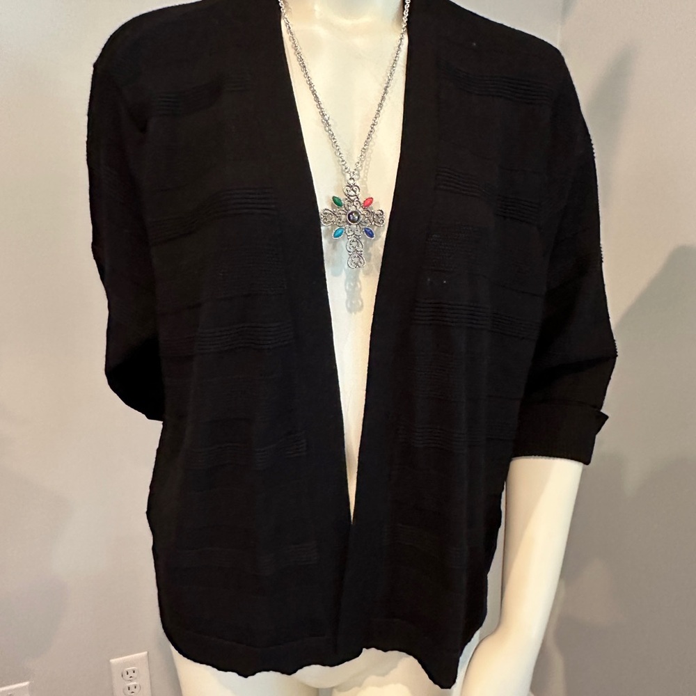 Women’s Black SS Sweater. Retrology size 2X
